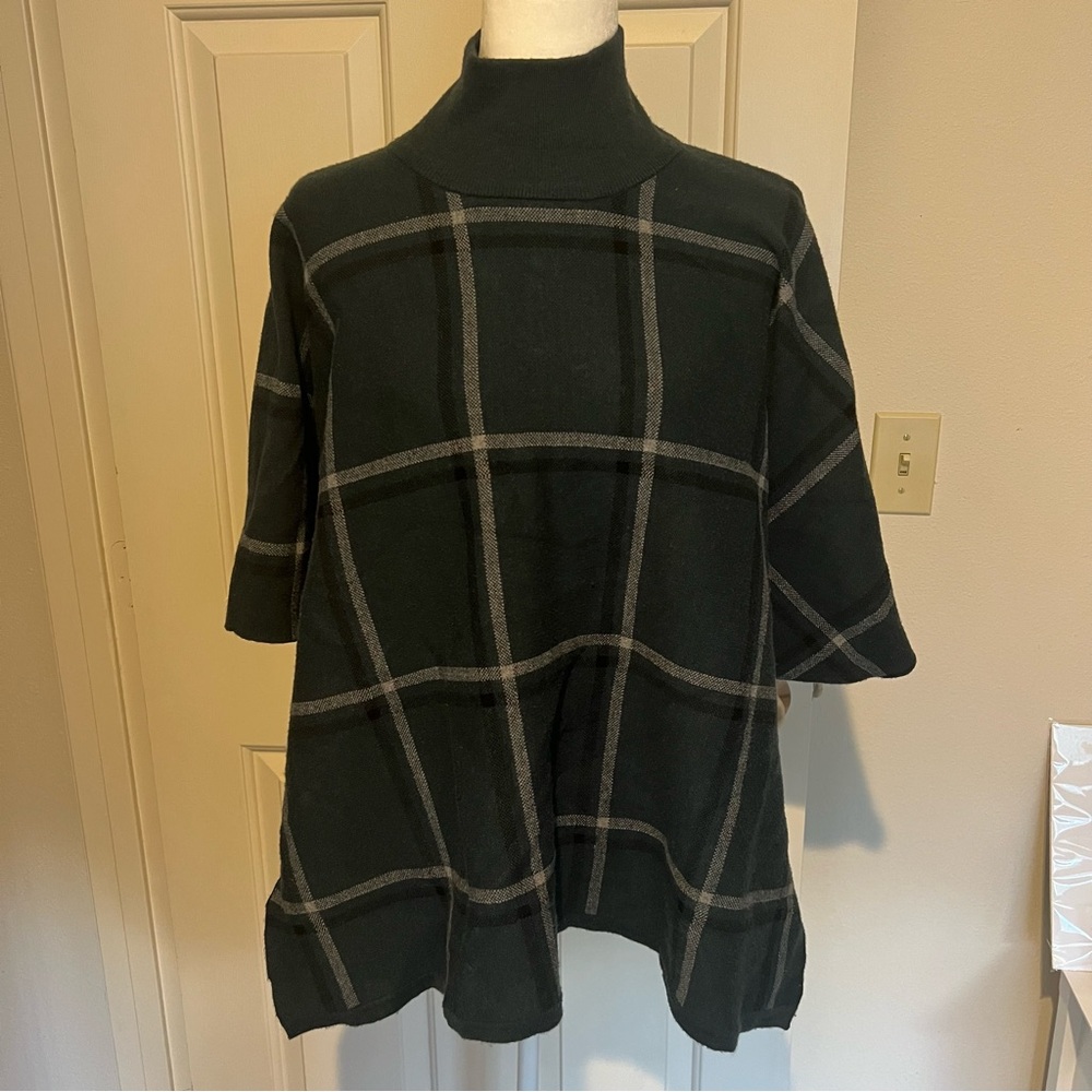Poncho sweater